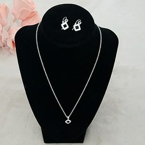 Pendant Necklace